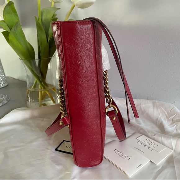 NEW Gucci Medium Metalasse Chevron Tote Cerise Red - Picture 13 of 14